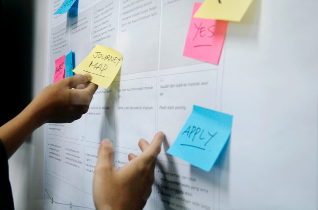Users use sticky note in user testing session
